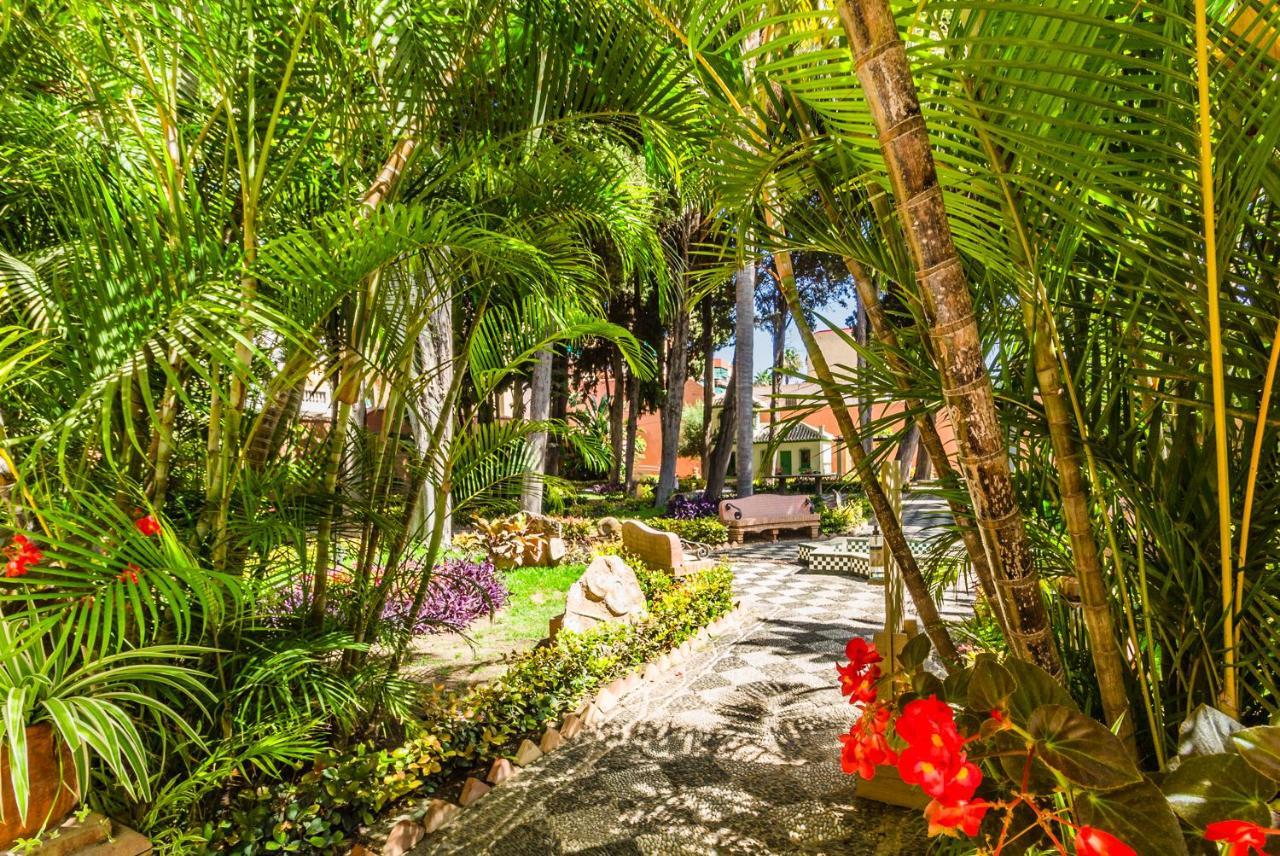 Hostal Tropical Almuñécar Exterior foto